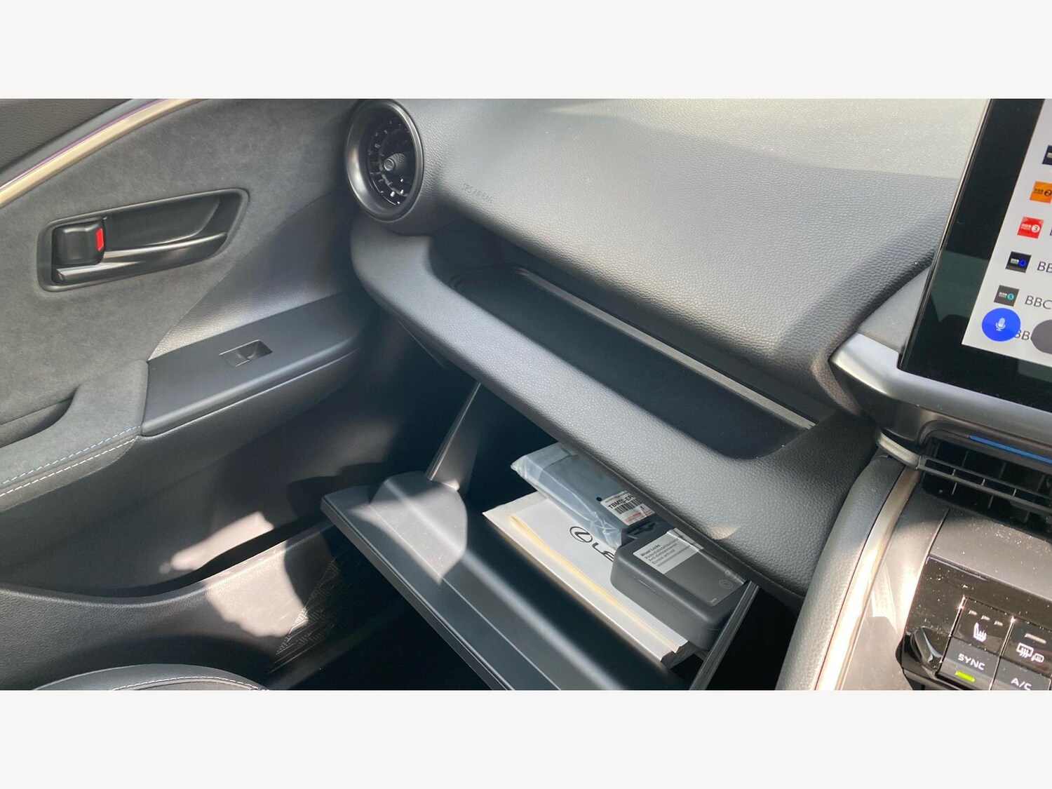 Used Toyota C-HR 2025 for sale - 77684067: Photo 49