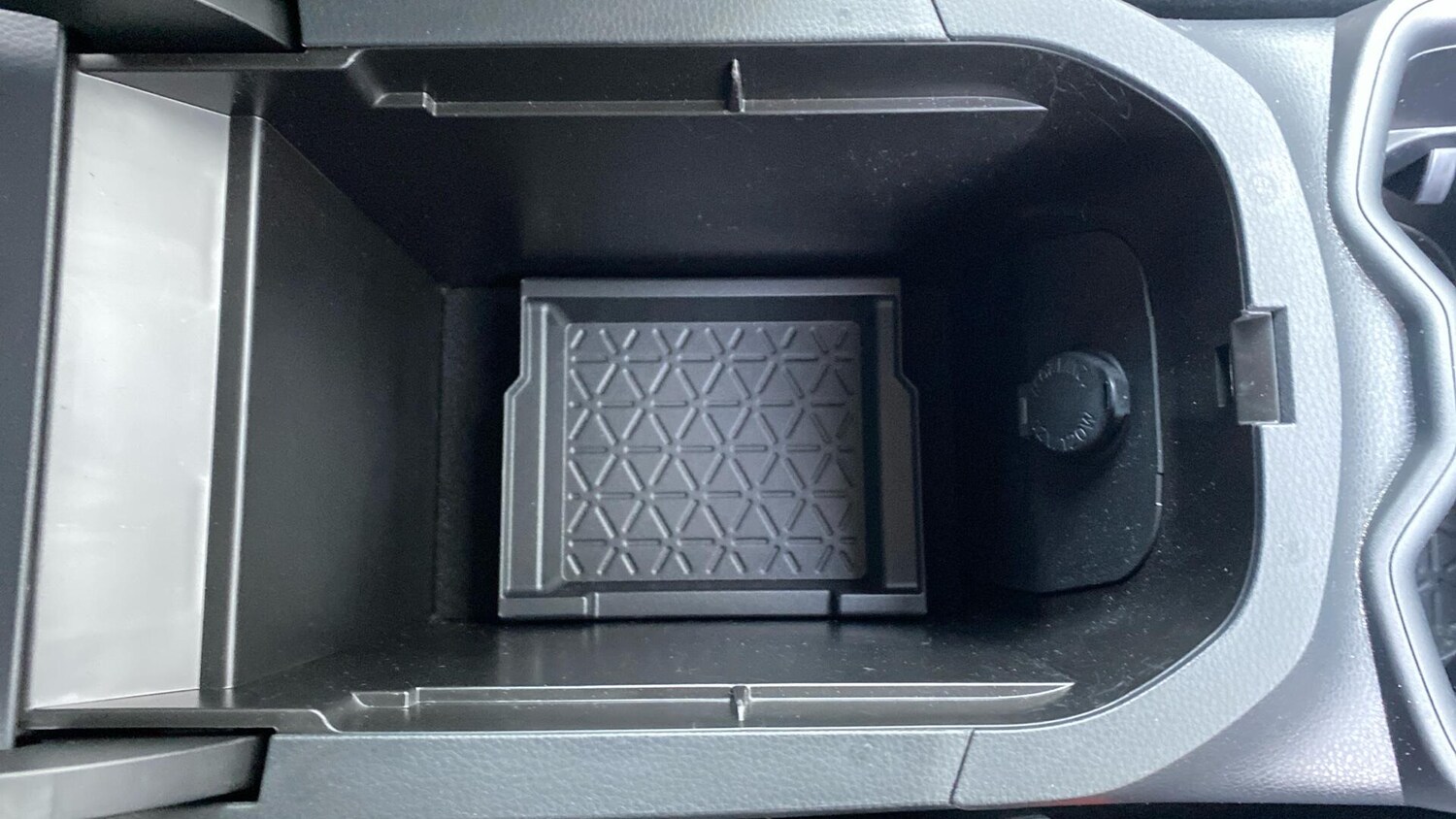 Used Toyota RAV4 2023 for sale - 77440216: Photo 42