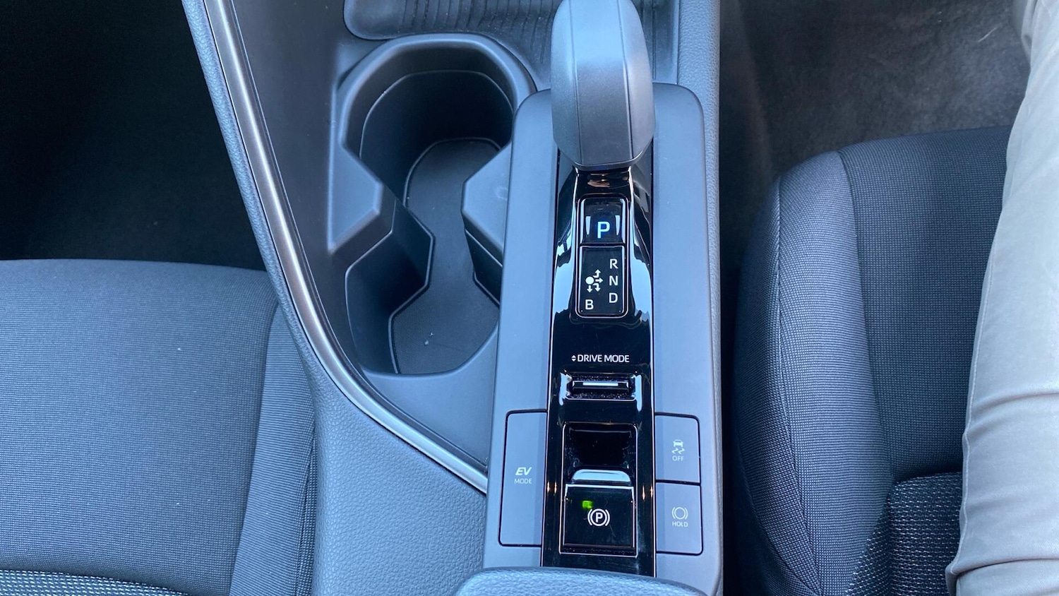 Used Toyota C-HR 2025 for sale - 78007592: Photo 41