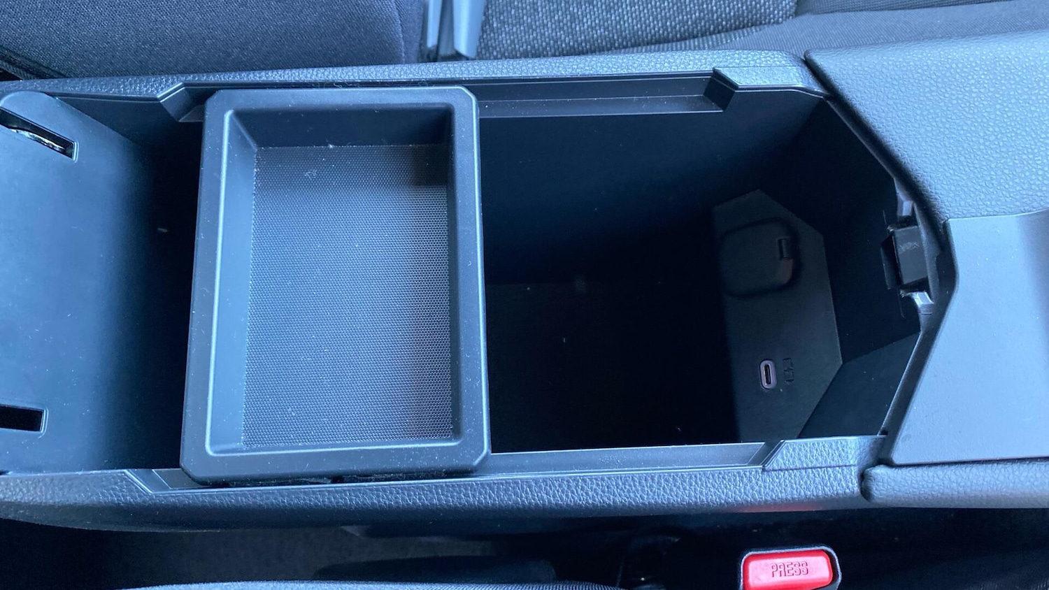 Used Toyota C-HR 2025 for sale - 78007592: Photo 42