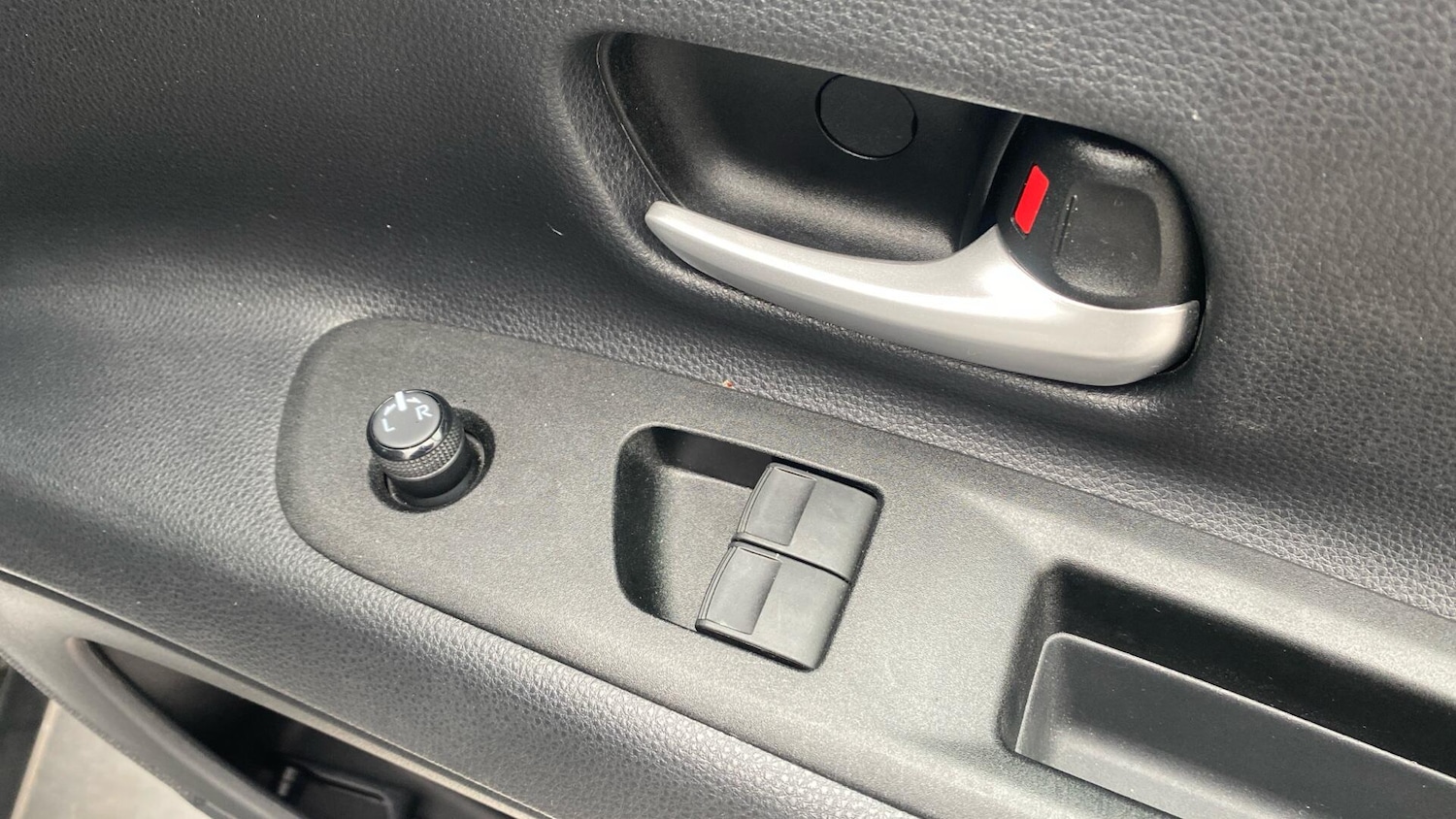 Used Toyota Aygo X 2023 for sale - 76765926: Photo 37