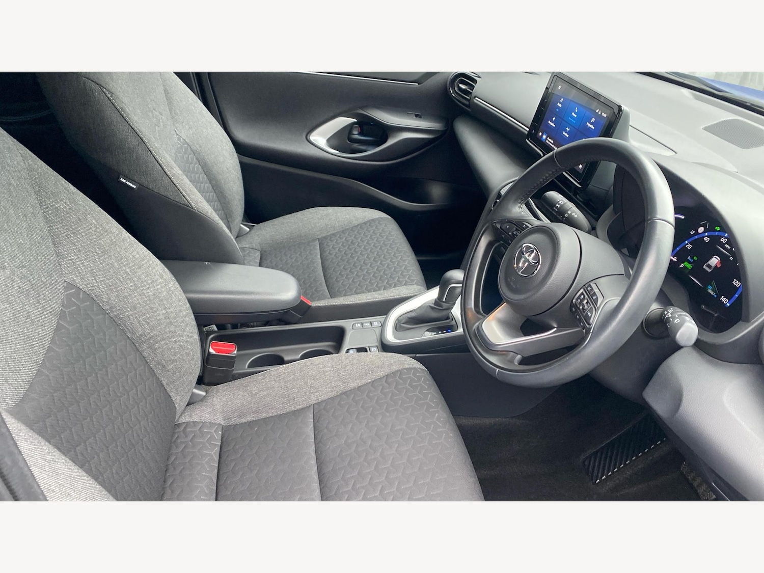 Used Toyota Yaris Cross 2022 for sale - 77081308: Photo 13