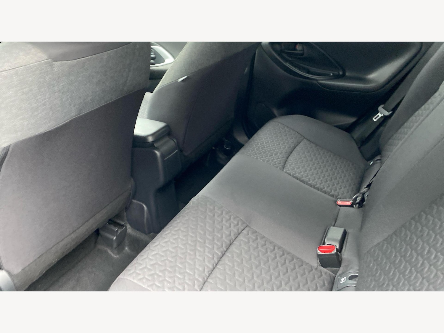 Used Toyota Yaris Cross 2022 for sale - 77081308: Photo 15