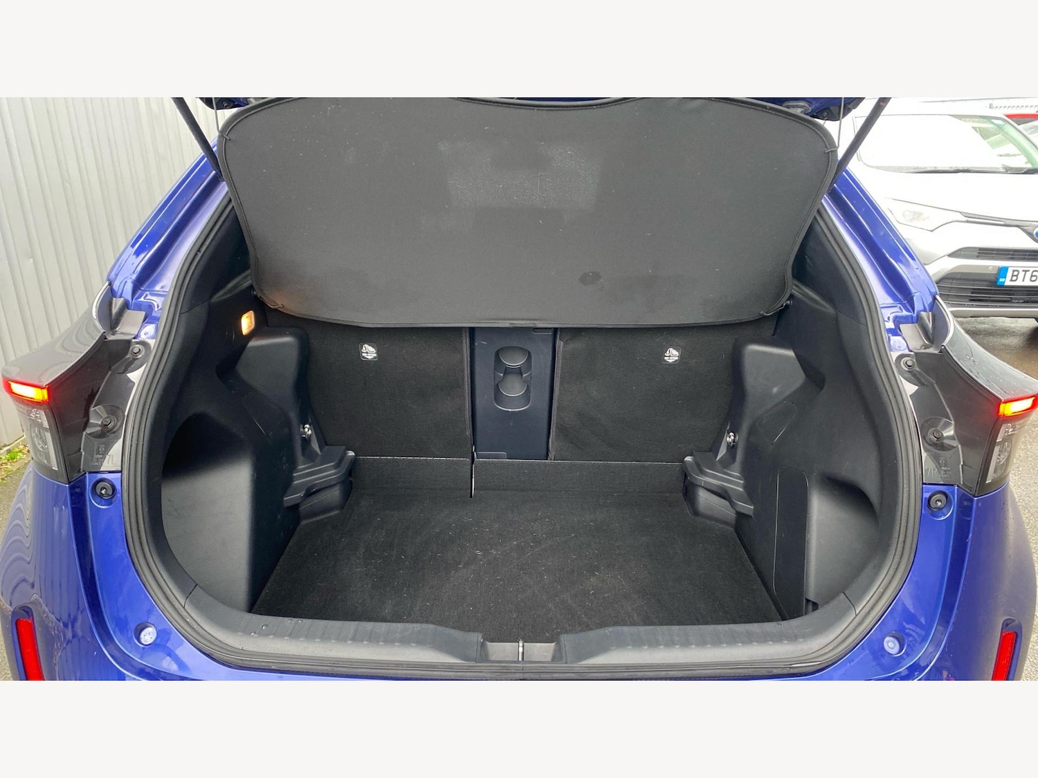 Used Toyota Yaris Cross 2022 for sale - 77081308: Photo 16