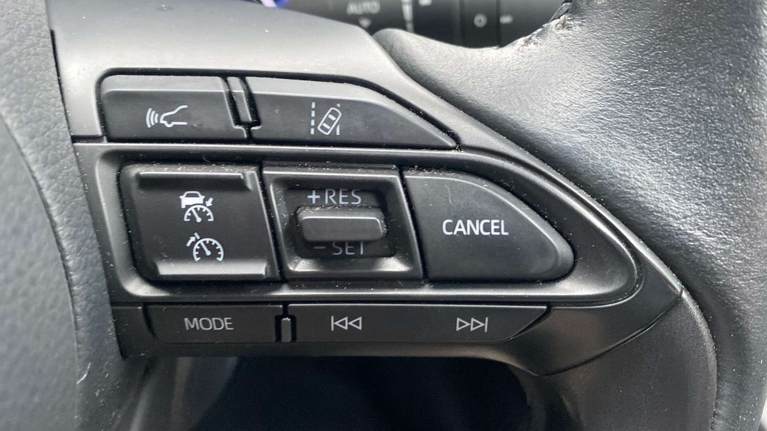 Used Toyota Yaris Cross 2022 for sale - 77081308: Photo 32