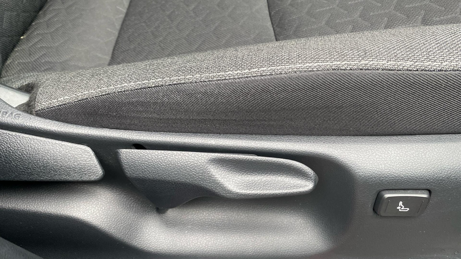 Used Toyota Yaris Cross 2022 for sale - 77081308: Photo 37