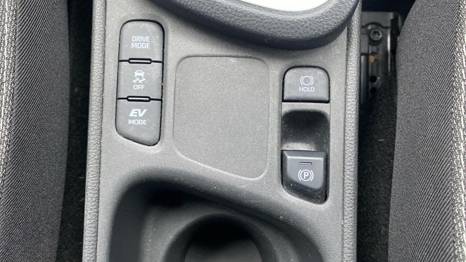 Used Toyota Yaris Cross 2022 for sale - 77081308: Photo 39