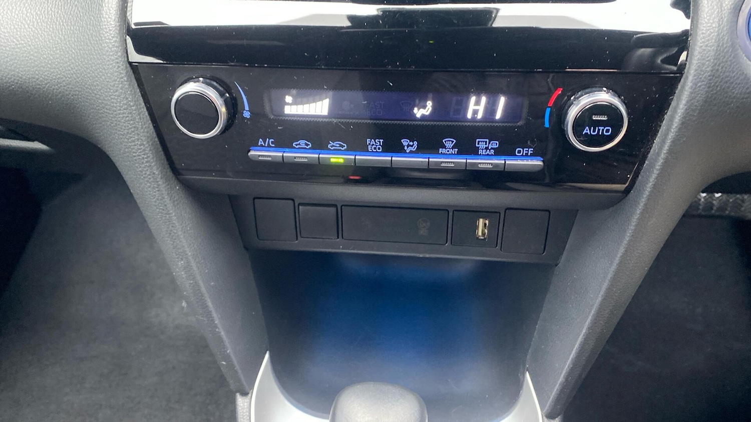 Used Toyota Yaris Cross 2022 for sale - 77081308: Photo 41