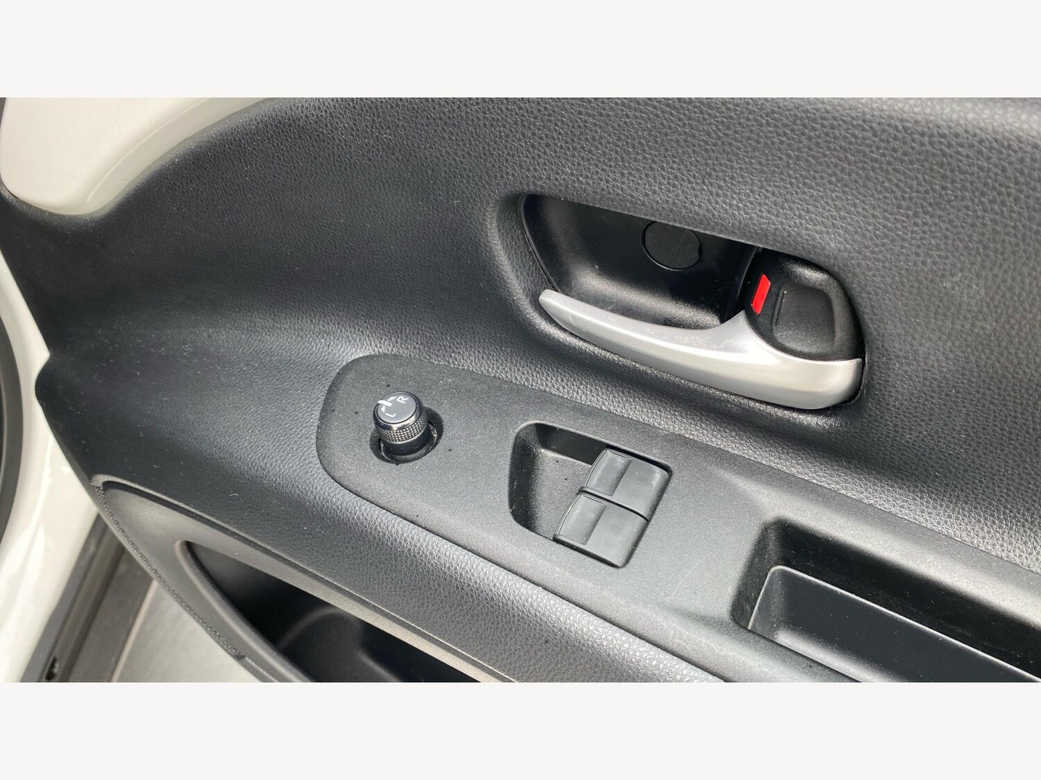 Used Toyota Aygo X 2023 for sale - 75477941: Photo 31