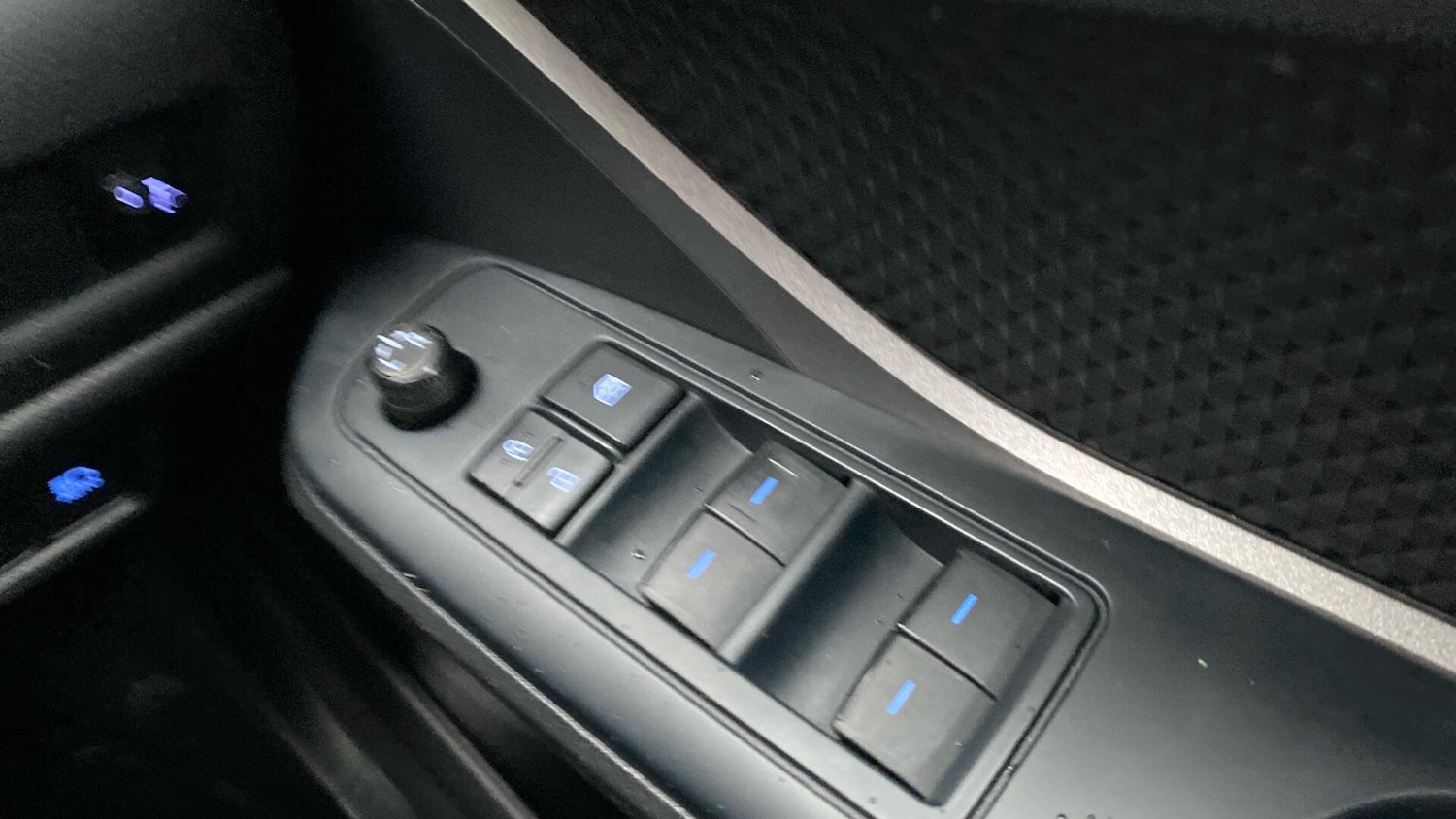 Used Toyota C-HR 2022 for sale - 76953114: Photo 34