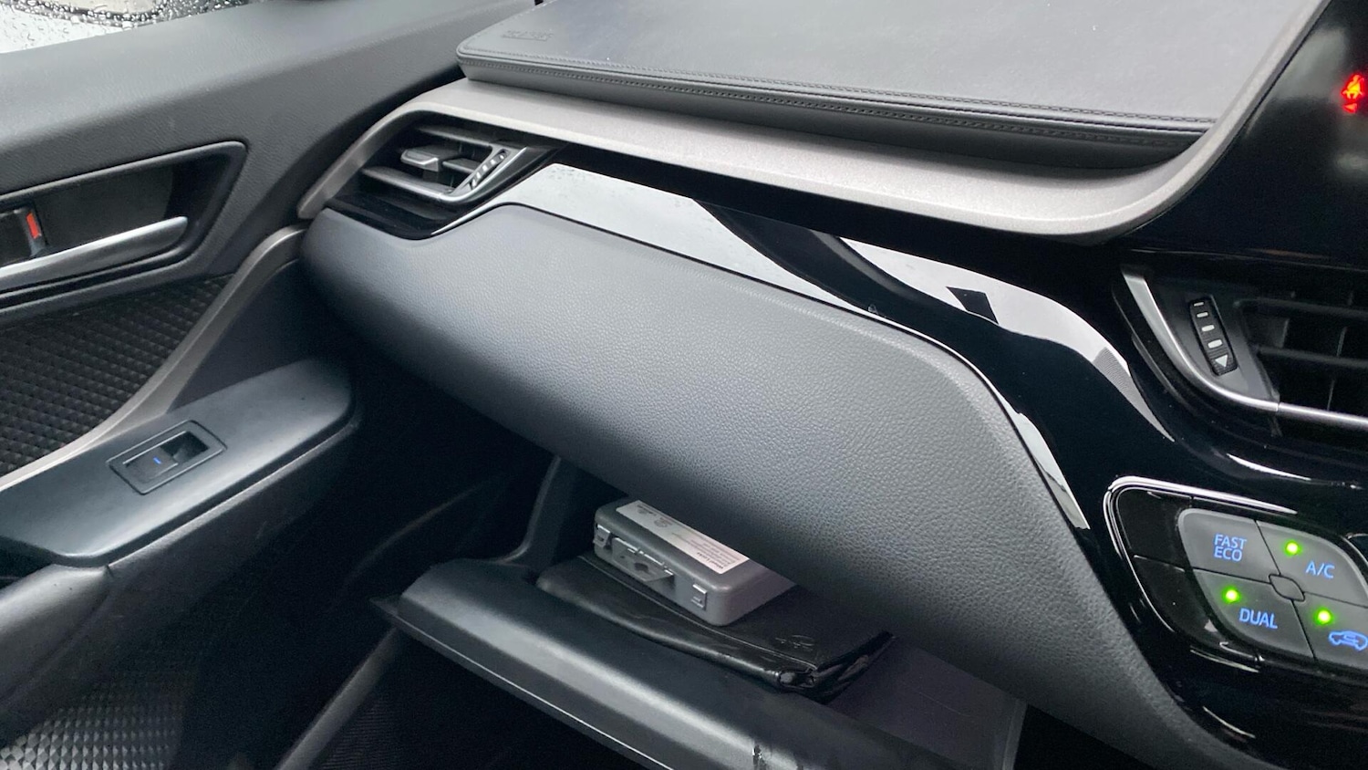 Used Toyota C-HR 2022 for sale - 76953114: Photo 41