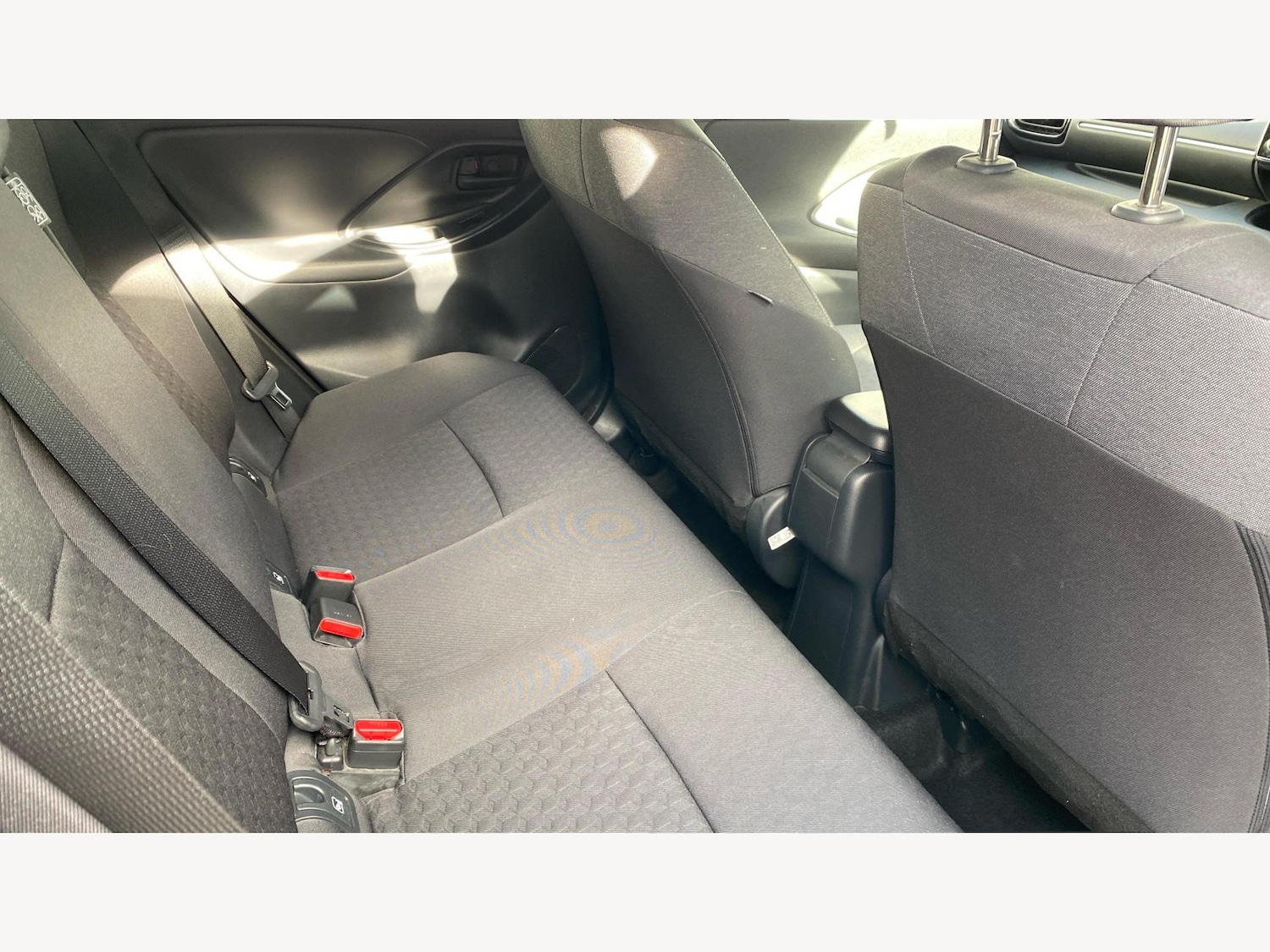Used Toyota Yaris 2022 for sale - 76188443: Photo 14