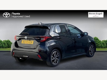 Used Toyota Yaris 2022 for sale - 76188443: Photo 2