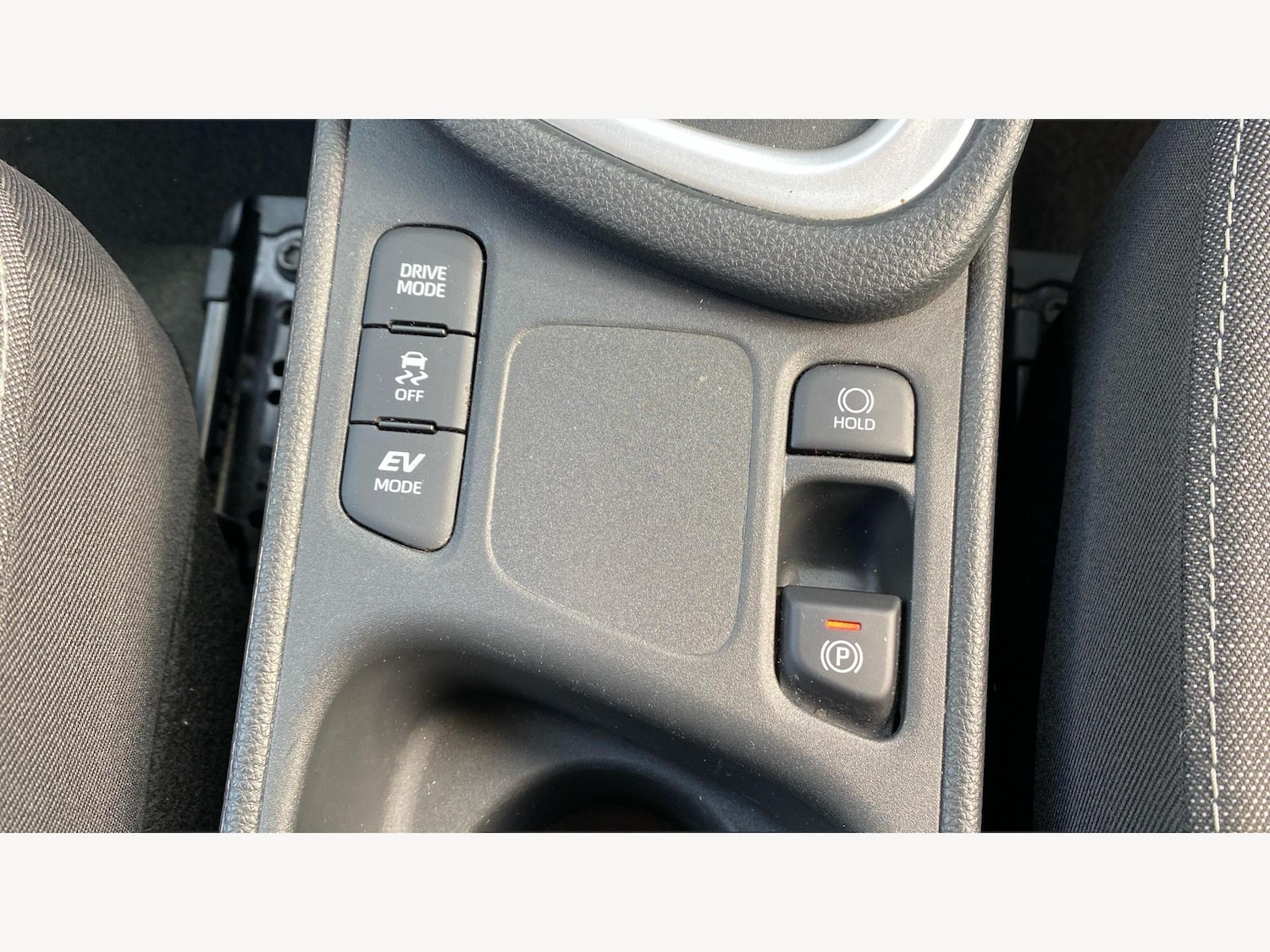Used Toyota Yaris 2022 for sale - 76188443: Photo 39