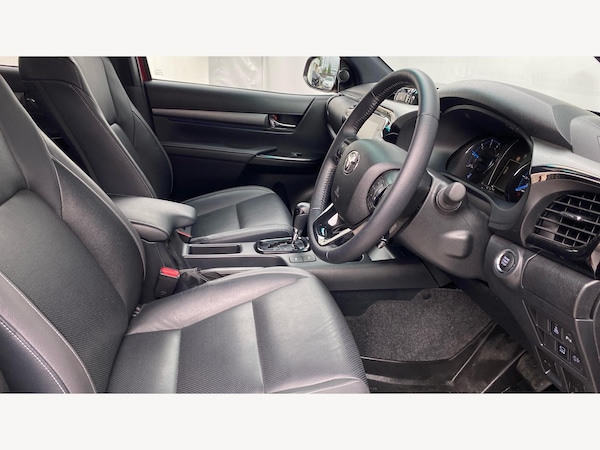 Used Toyota Hilux 2023 for sale - 75623897: Photo 13
