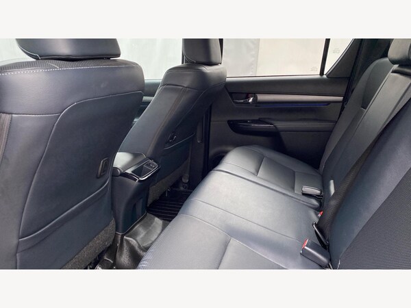 Used Toyota Hilux 2023 for sale - 75623897: Photo 15