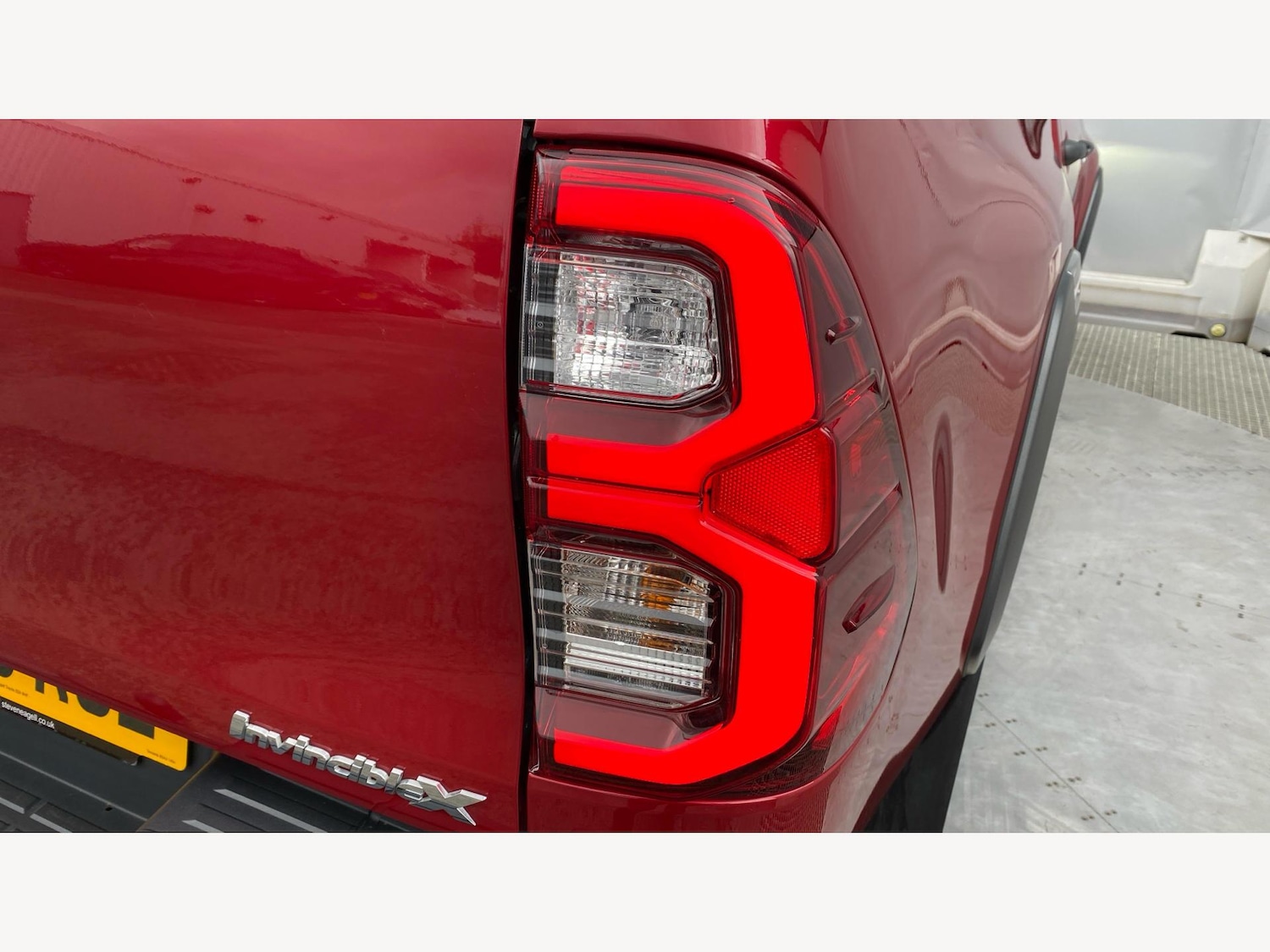 Used Toyota Hilux 2023 for sale - 75623897: Photo 23