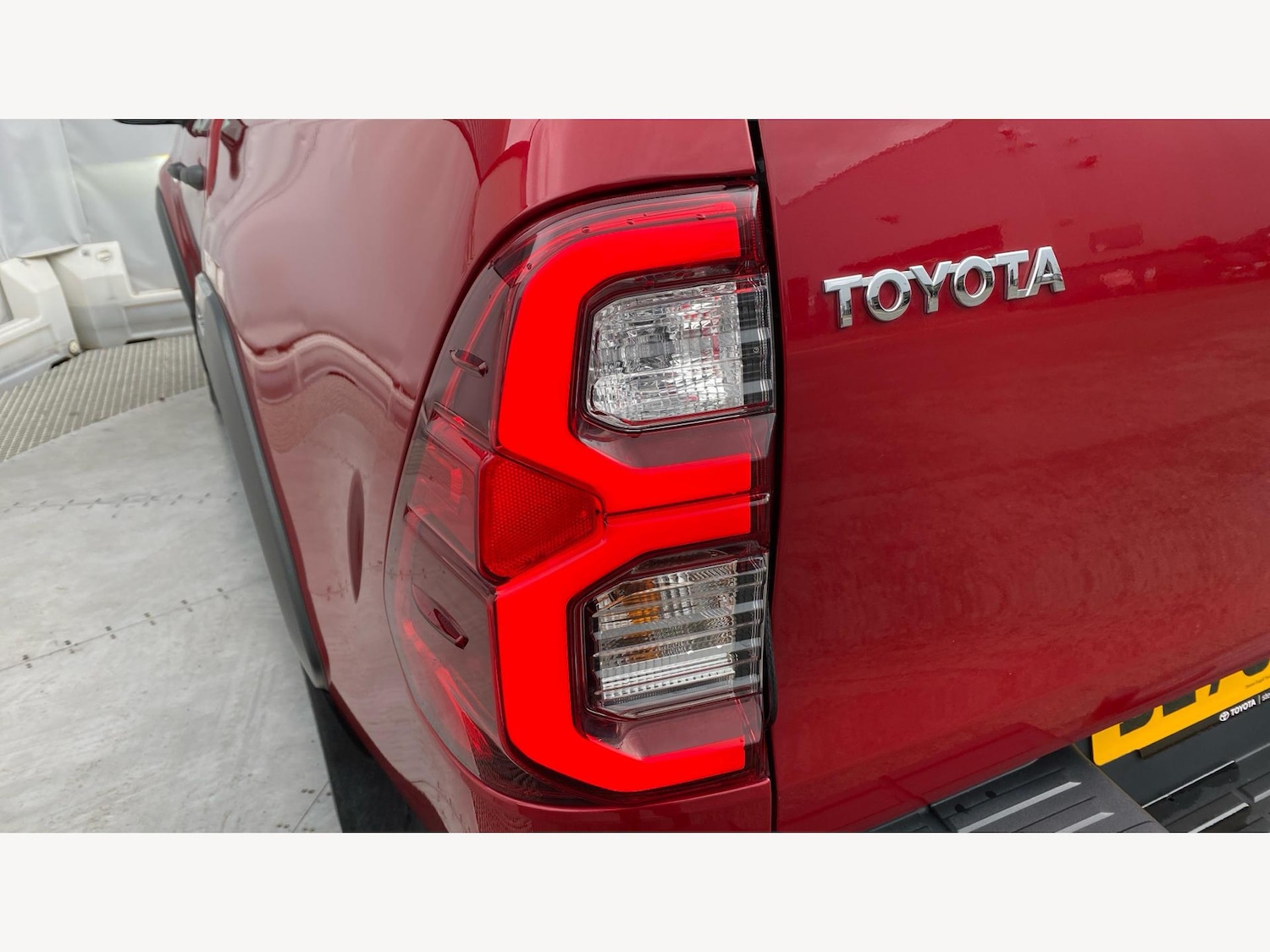 Used Toyota Hilux 2023 for sale - 75623897: Photo 24