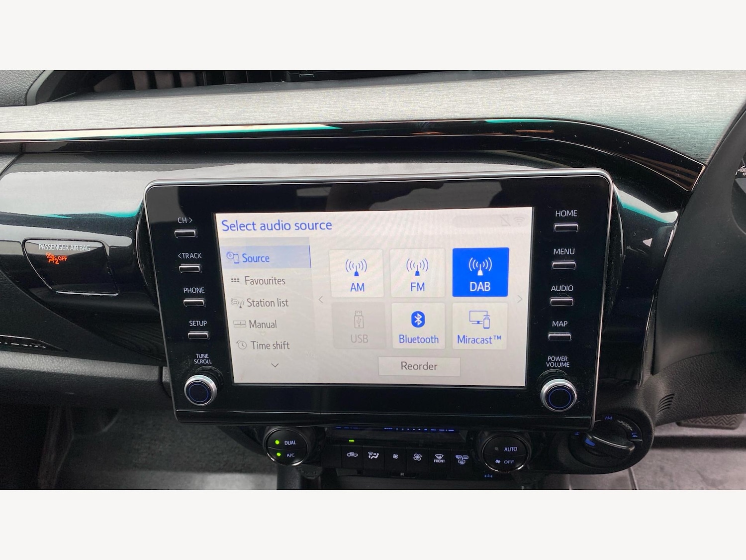 Used Toyota Hilux 2023 for sale - 75623897: Photo 27