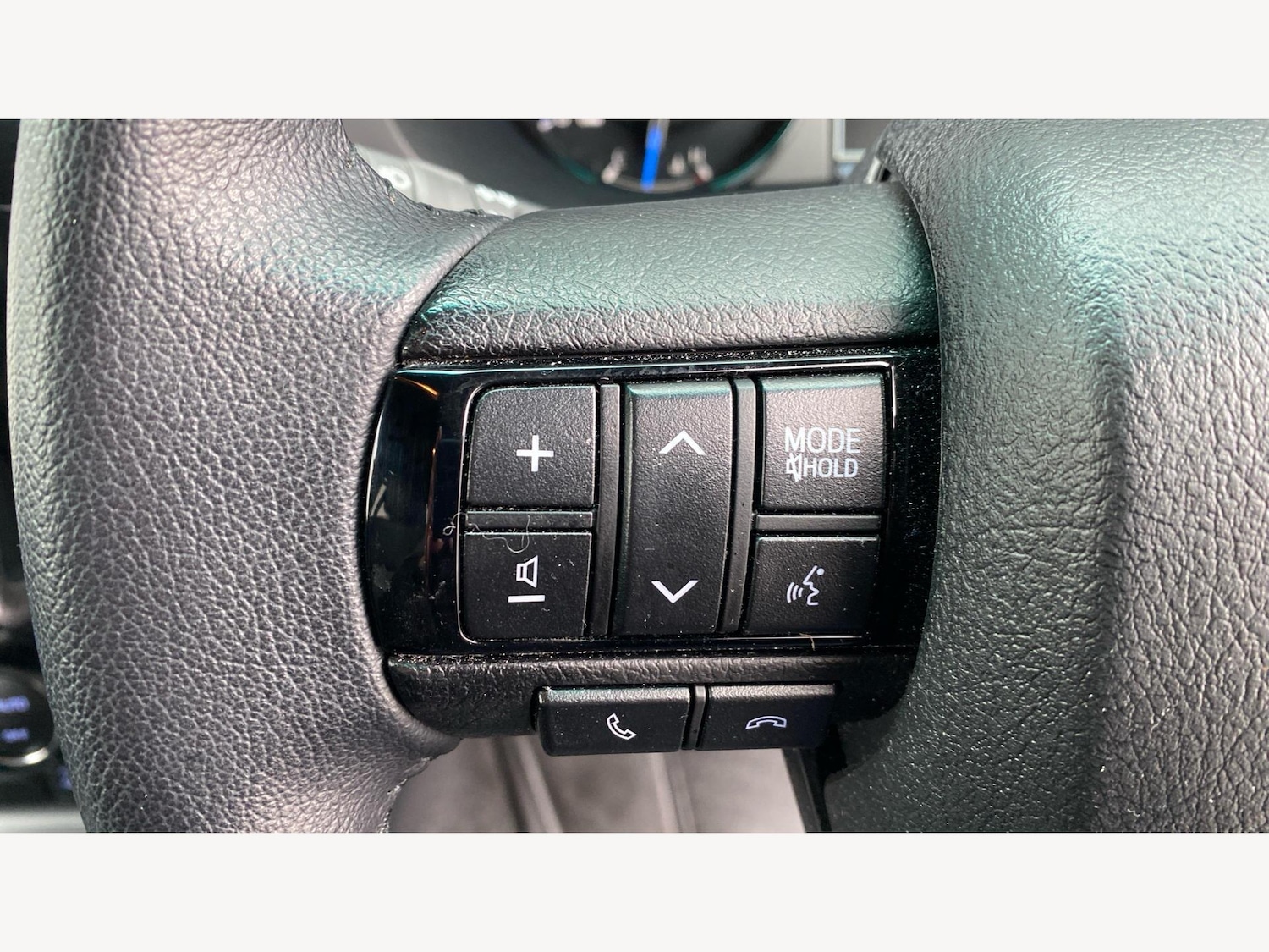 Used Toyota Hilux 2023 for sale - 75623897: Photo 31