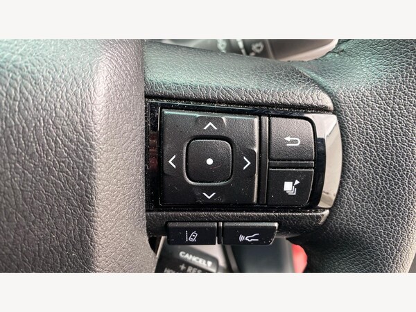 Used Toyota Hilux 2023 for sale - 75623897: Photo 32