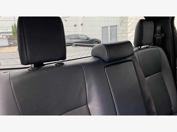 Used Toyota Hilux 2023 for sale - 75623897: Photo 40