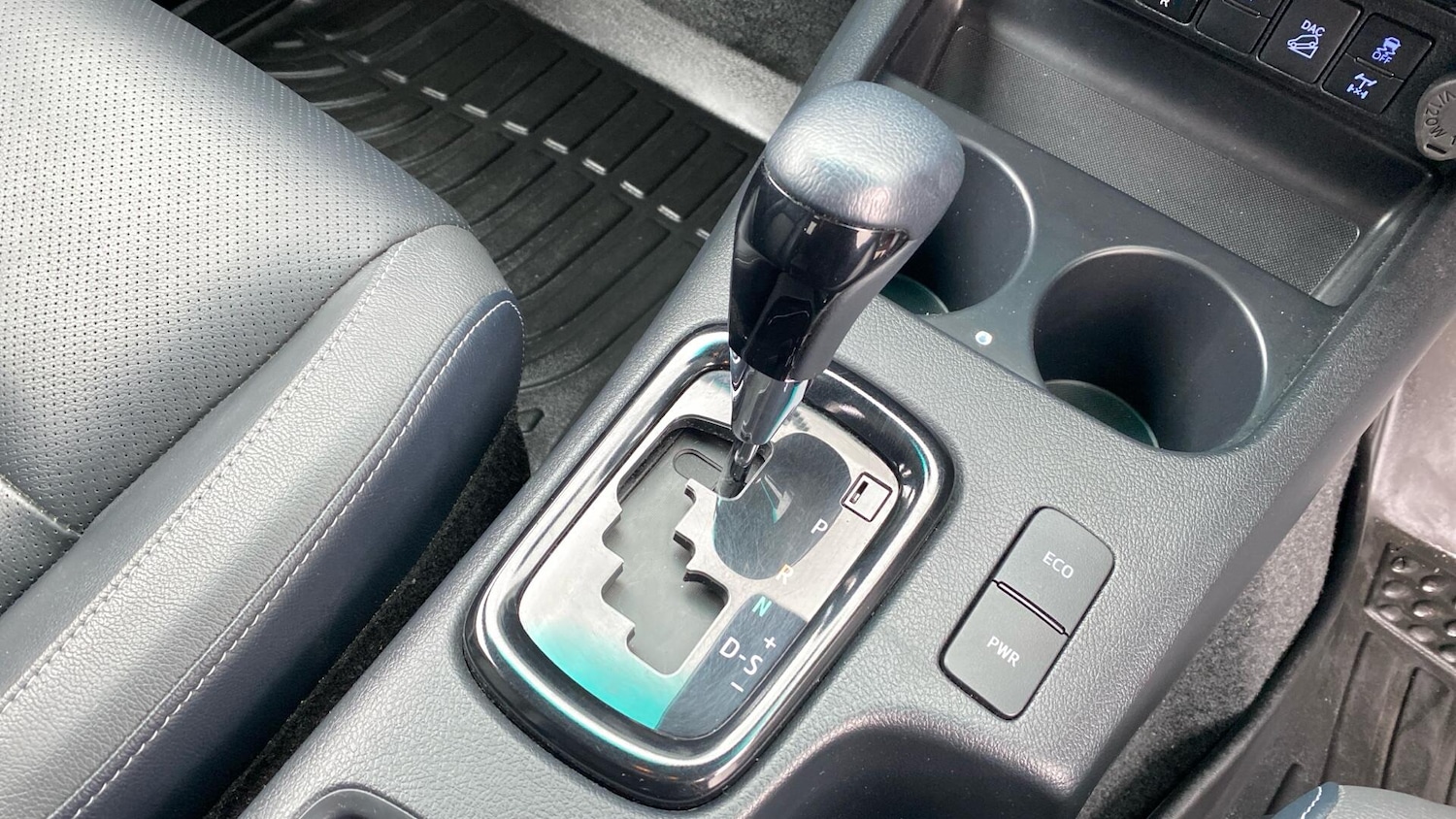 Used Toyota Hilux 2023 for sale - 75623897: Photo 43