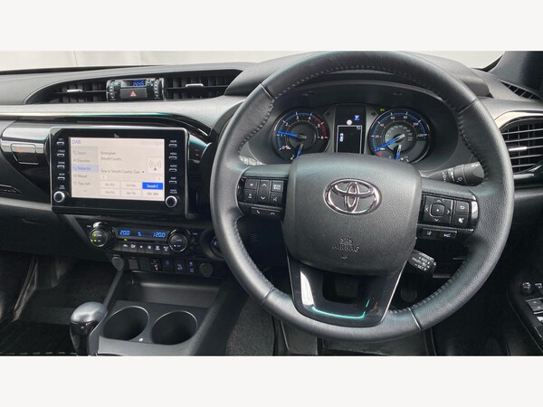 Used Toyota Hilux 2023 for sale - 75623897: Photo 8