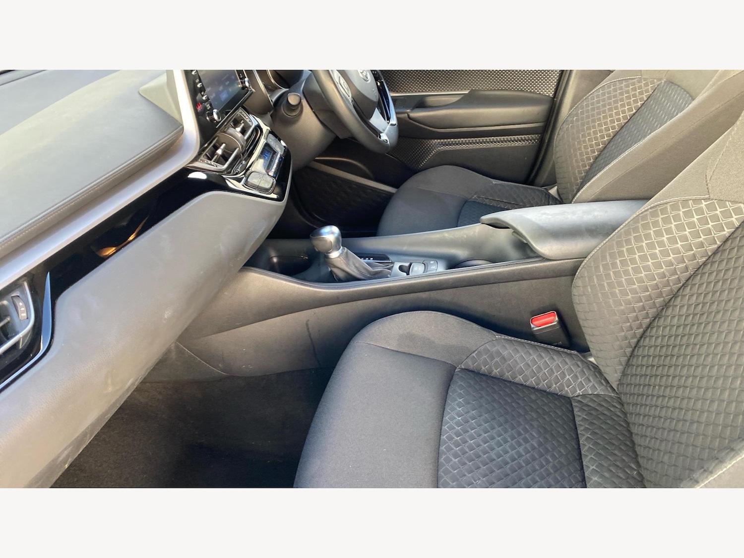 Used Toyota C-HR 2022 for sale - 76613251: Photo 12