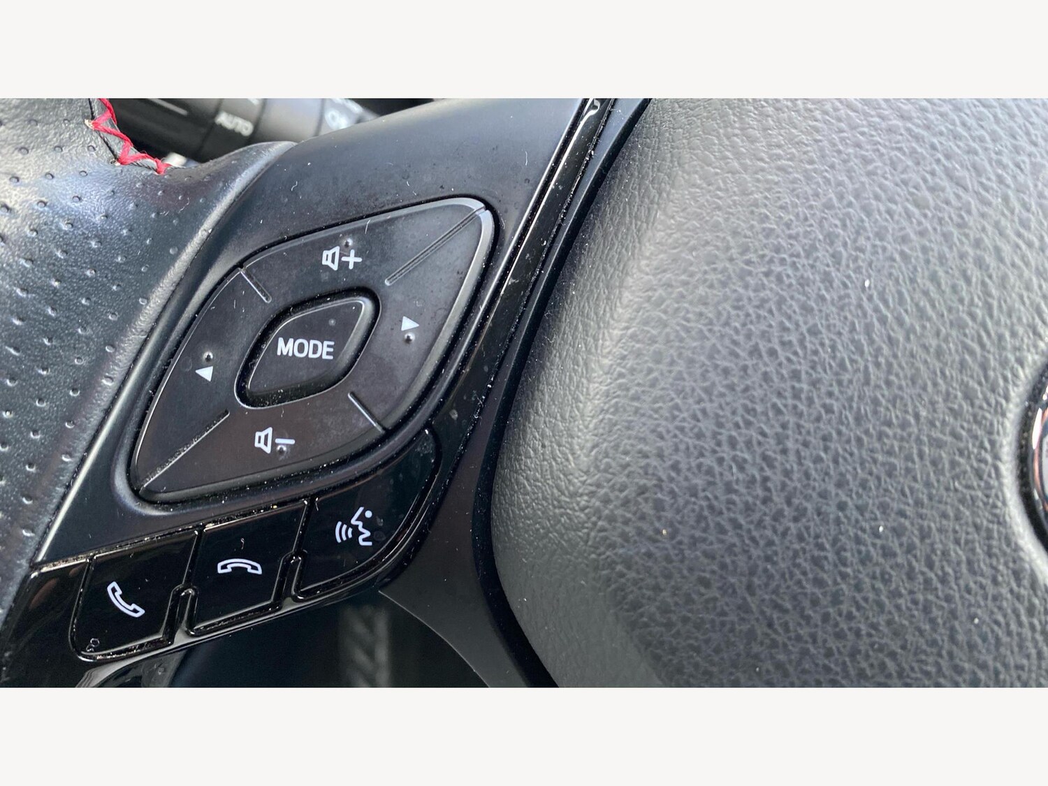 Used Toyota C-HR 2023 for sale - 77683784: Photo 31