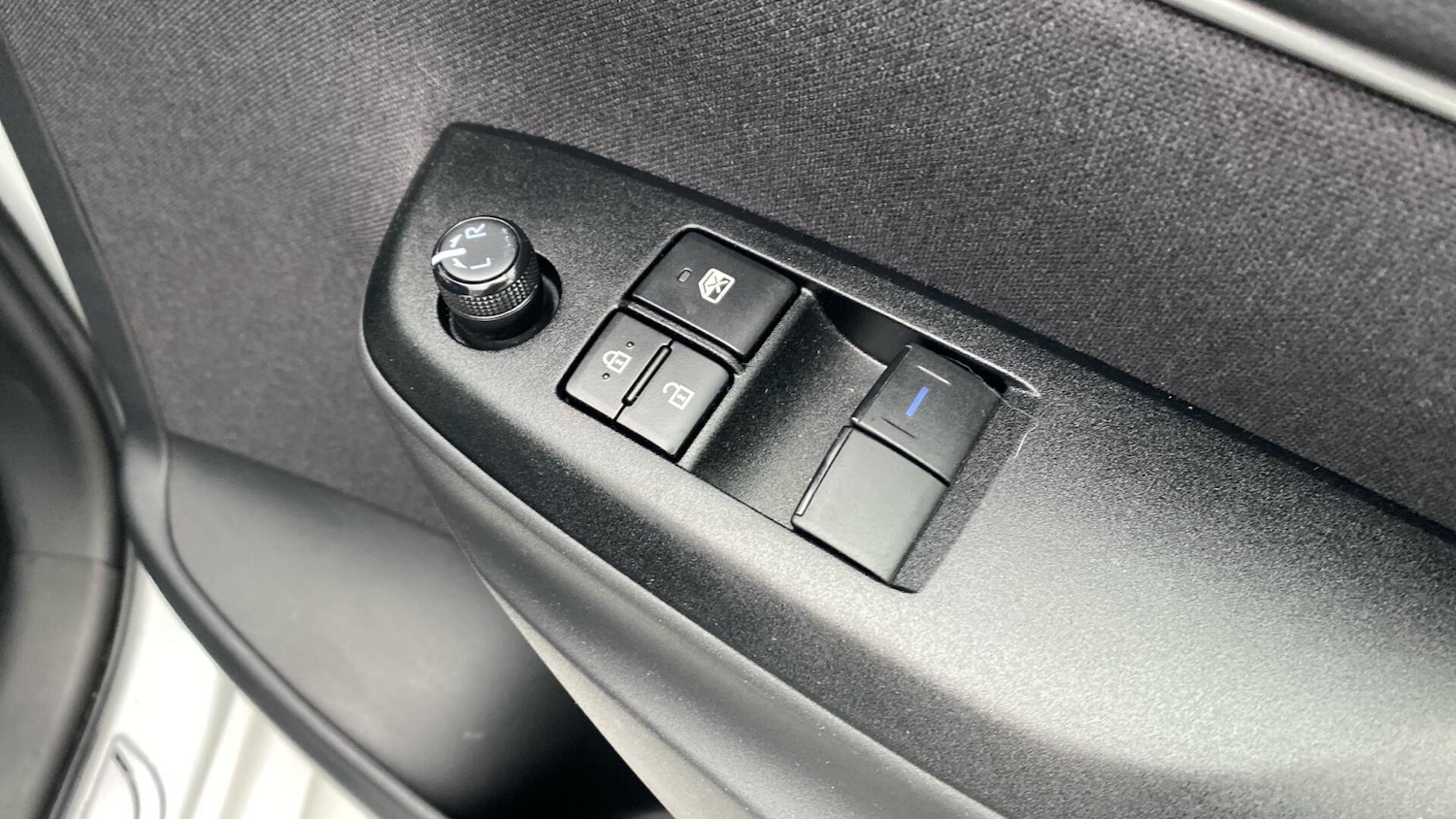 Used Toyota Yaris 2023 for sale - 77425328: Photo 34