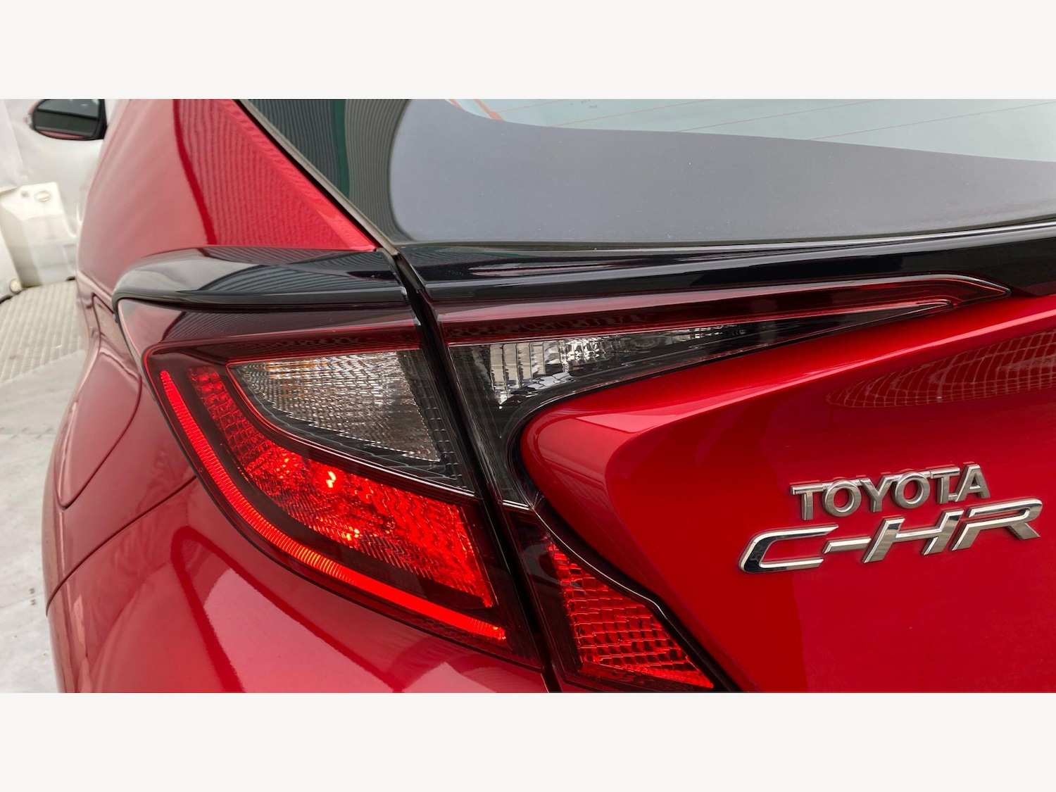 Used Toyota C-HR 2023 for sale - 77637361: Photo 23