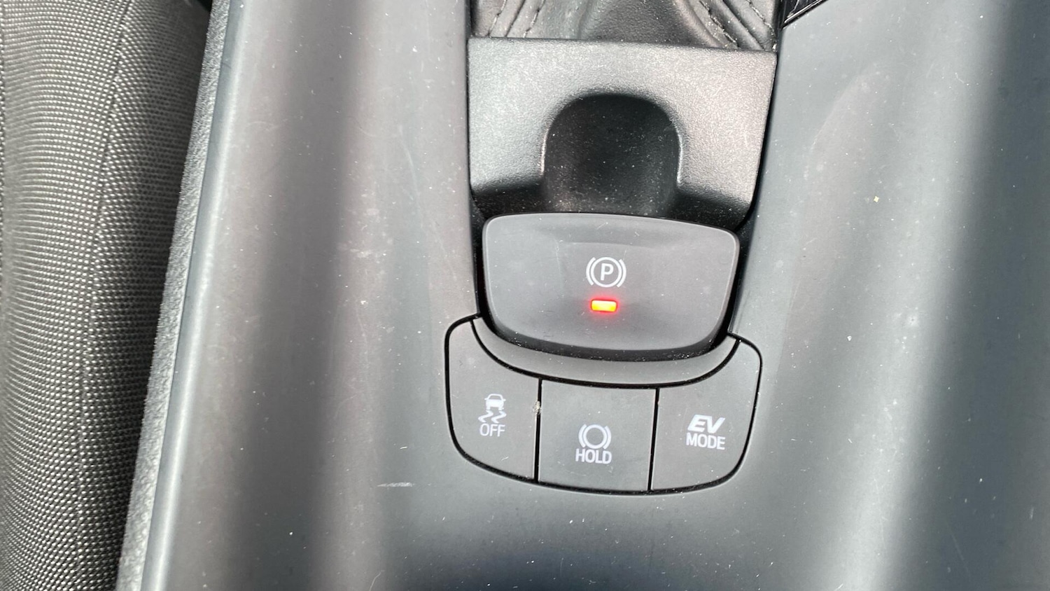 Used Toyota C-HR 2023 for sale - 77637361: Photo 41