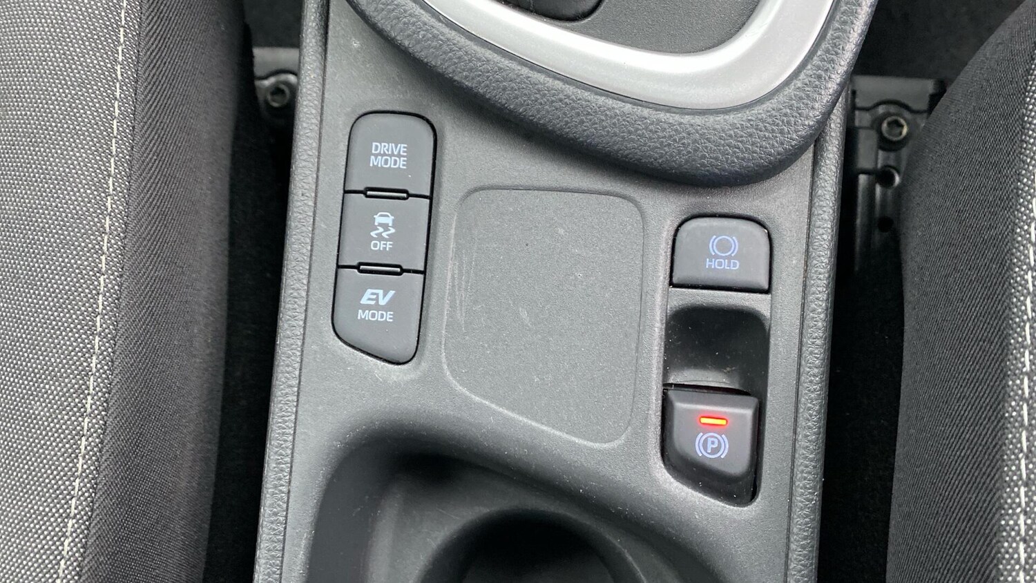 Used Toyota Yaris 2022 for sale - 77254695: Photo 39