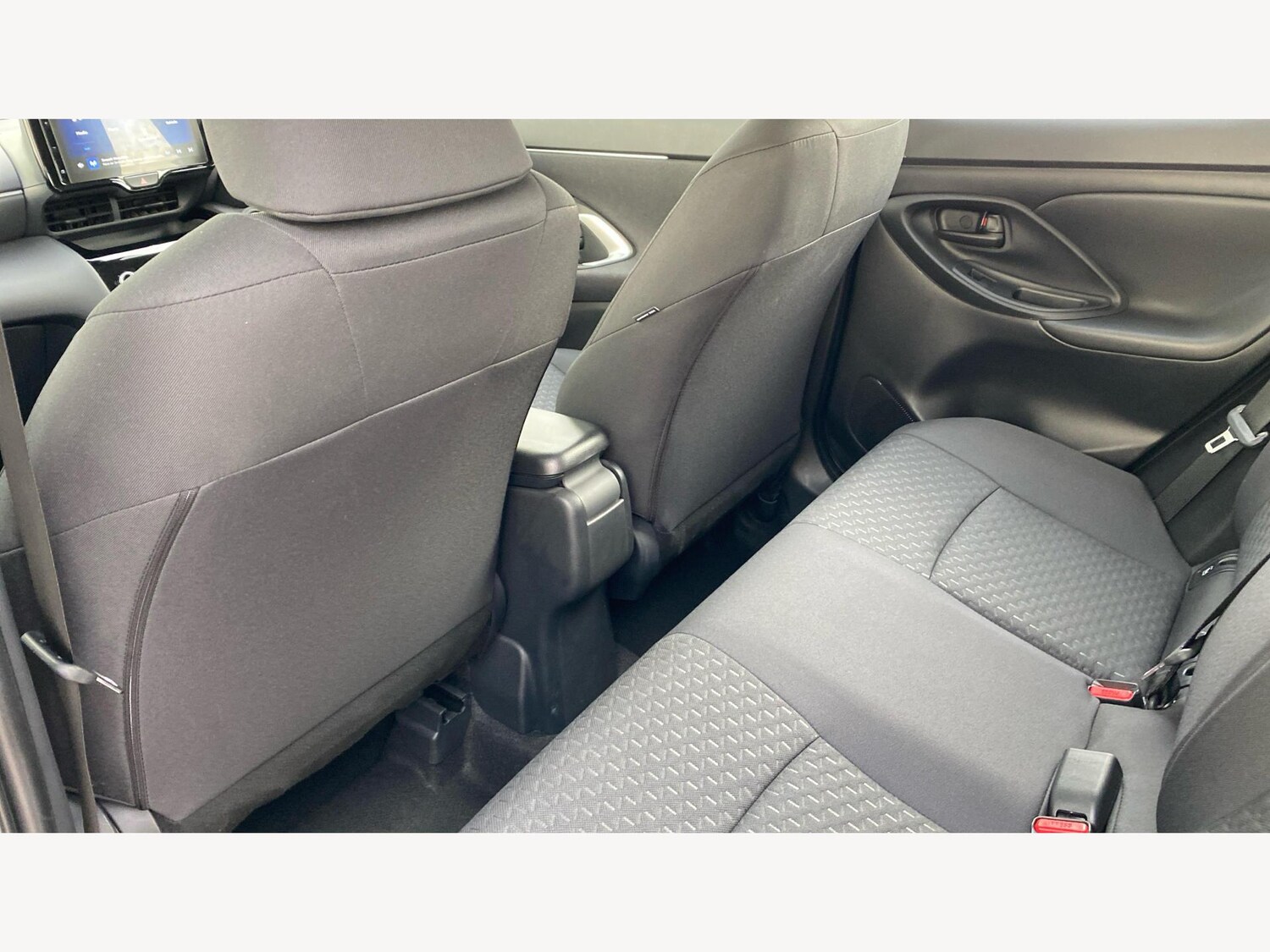 Used Toyota Yaris Cross 2024 for sale - 77559551: Photo 15