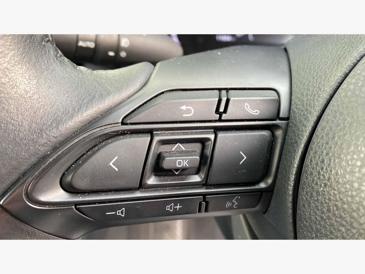 Used Toyota Yaris Cross 2024 for sale - 77559551: Photo 29