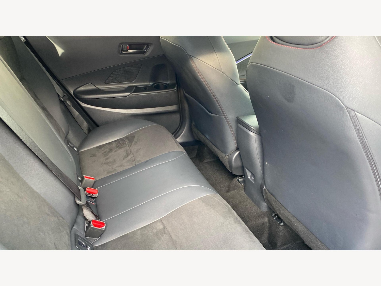 Used Toyota C-HR 2025 for sale - 76457689: Photo 14