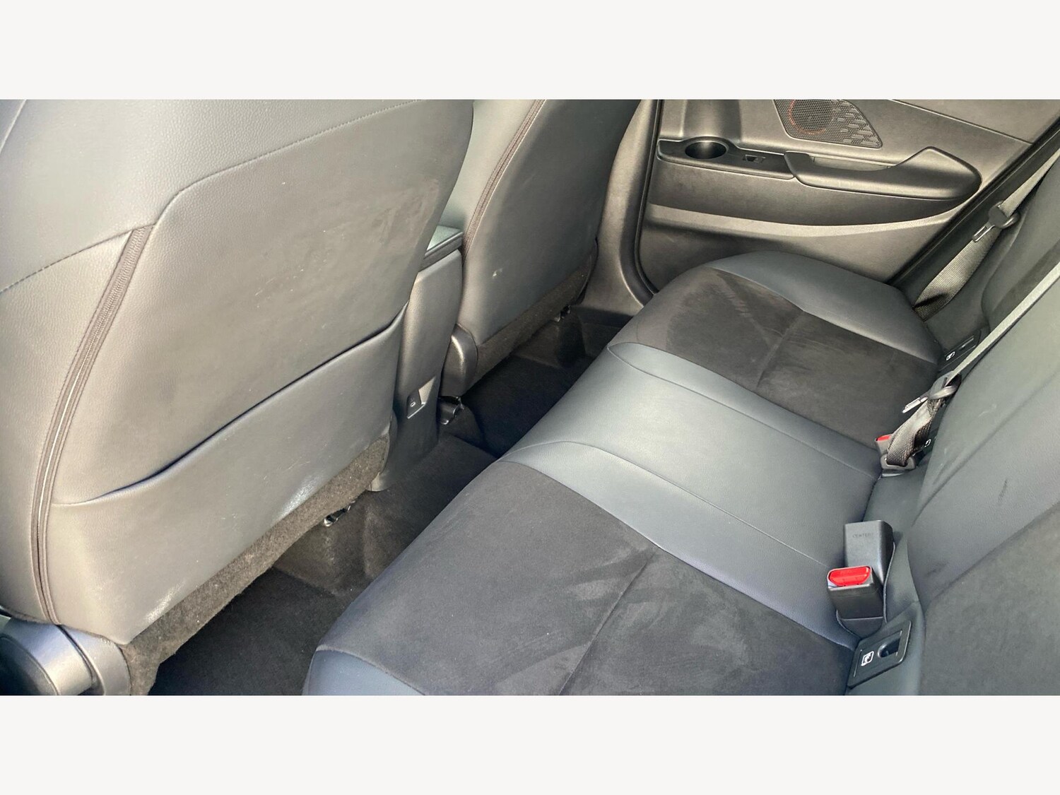 Used Toyota C-HR 2025 for sale - 76457689: Photo 15