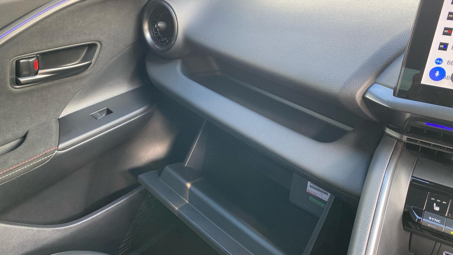 Used Toyota C-HR 2025 for sale - 76457689: Photo 45