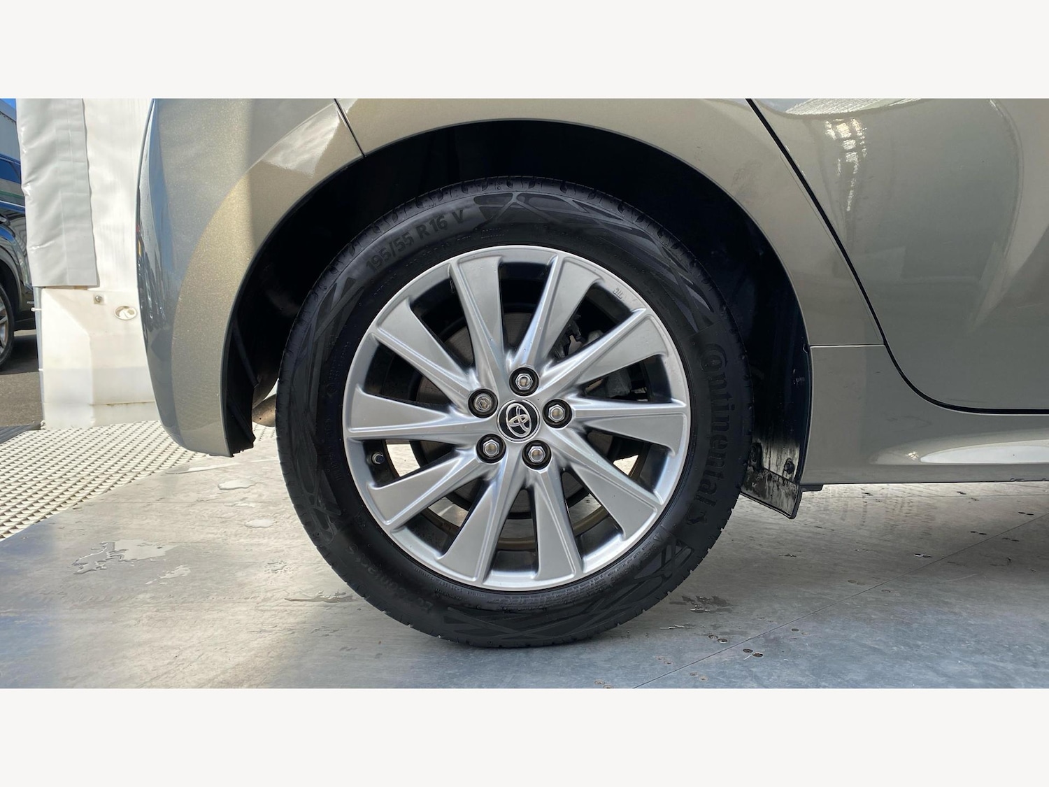 Used Toyota Yaris 2022 for sale - 76360234: Photo 20