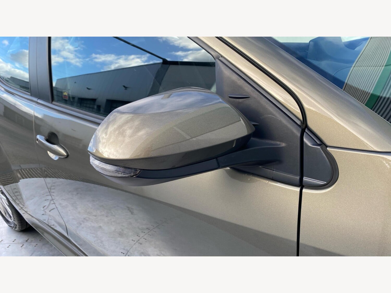 Used Toyota Yaris 2022 for sale - 76360234: Photo 32