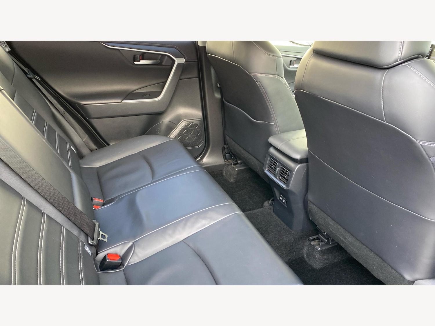 Used Toyota RAV4 2019 for sale - 77081526: Photo 14