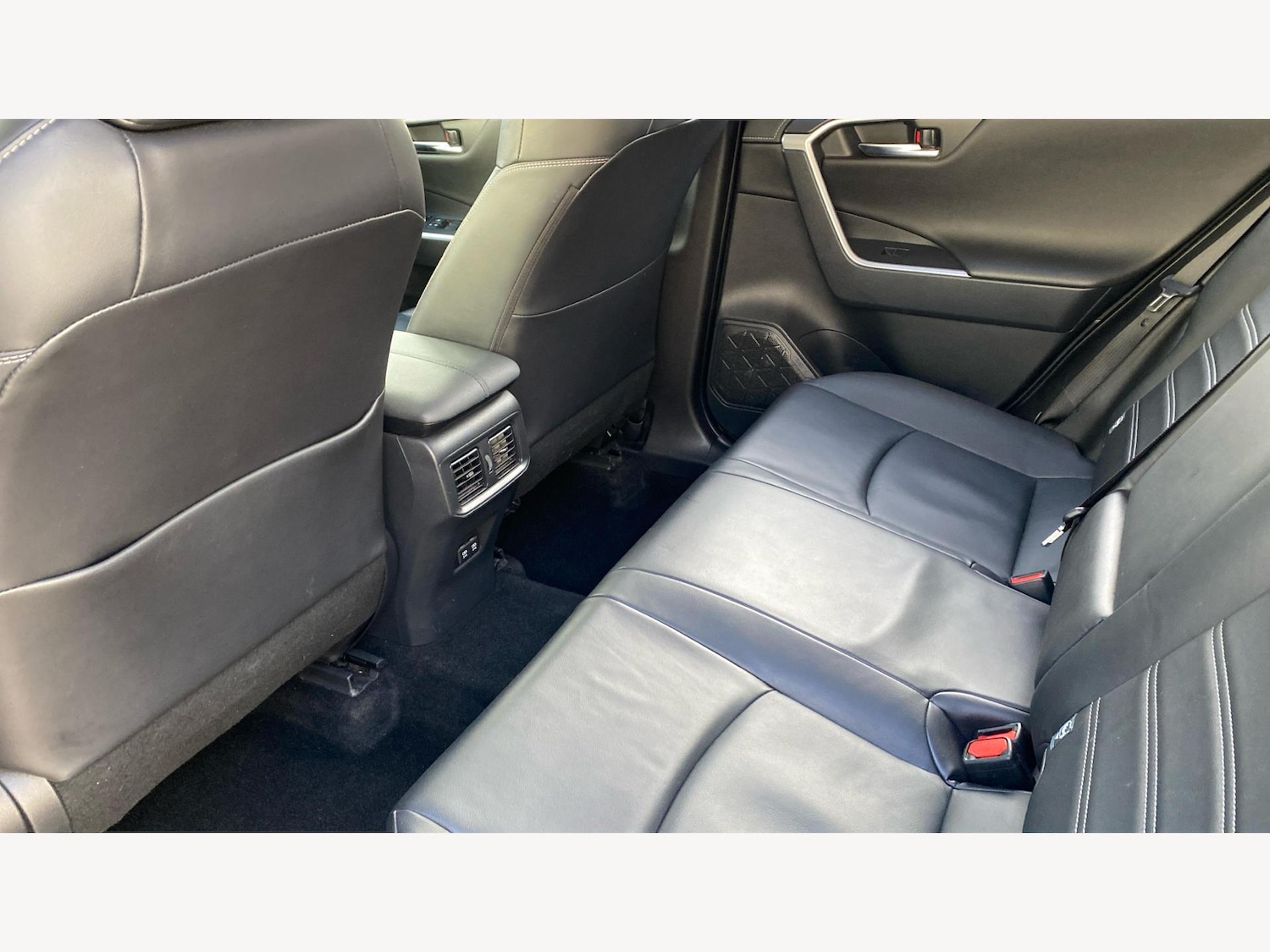 Used Toyota RAV4 2019 for sale - 77081526: Photo 15