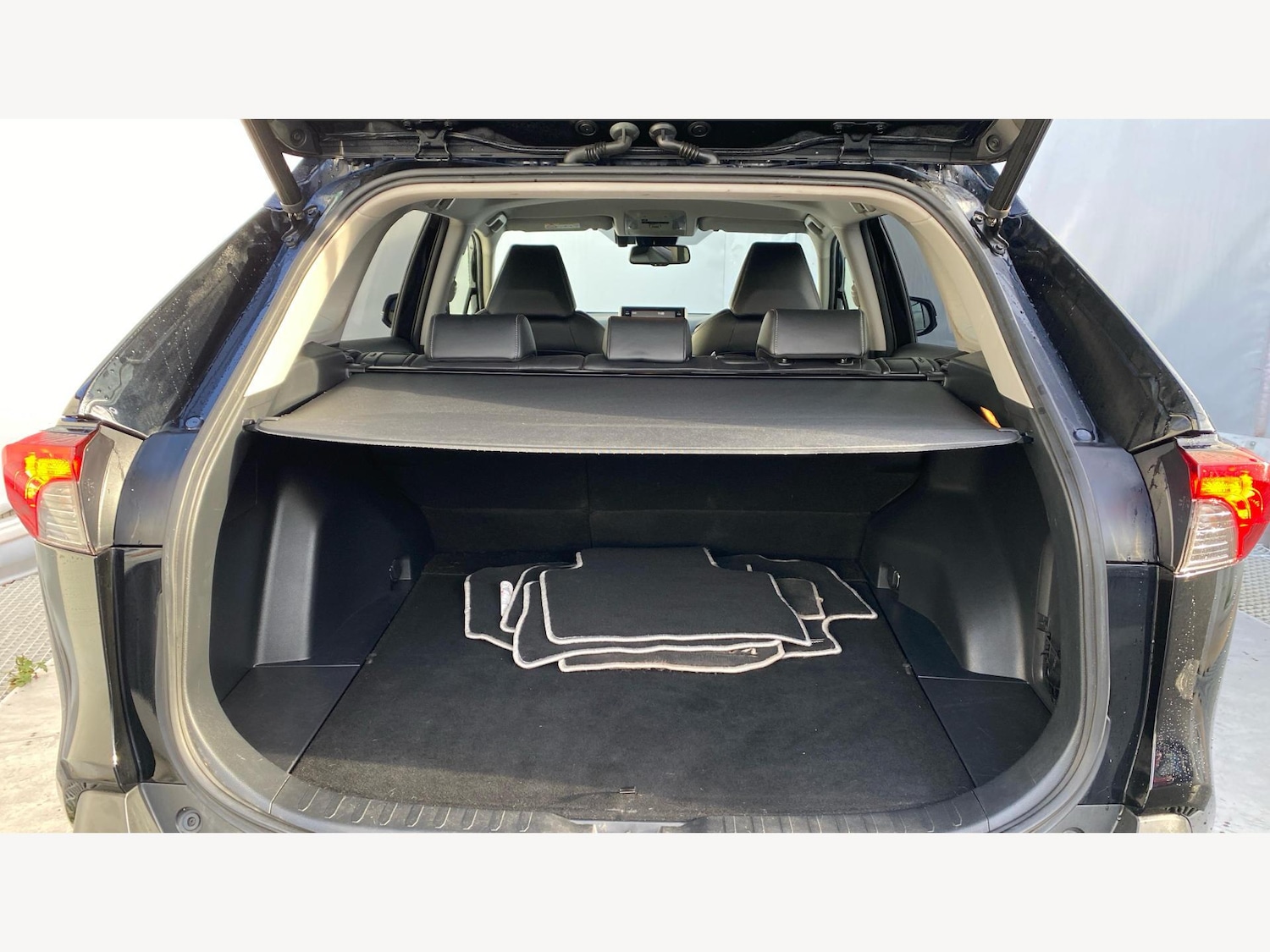 Used Toyota RAV4 2019 for sale - 77081526: Photo 16