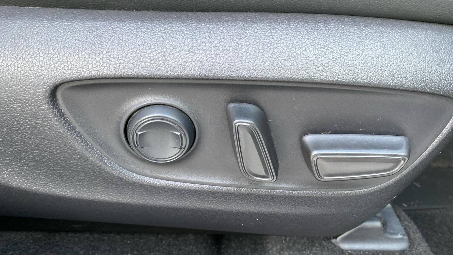 Used Toyota RAV4 2019 for sale - 77081526: Photo 37