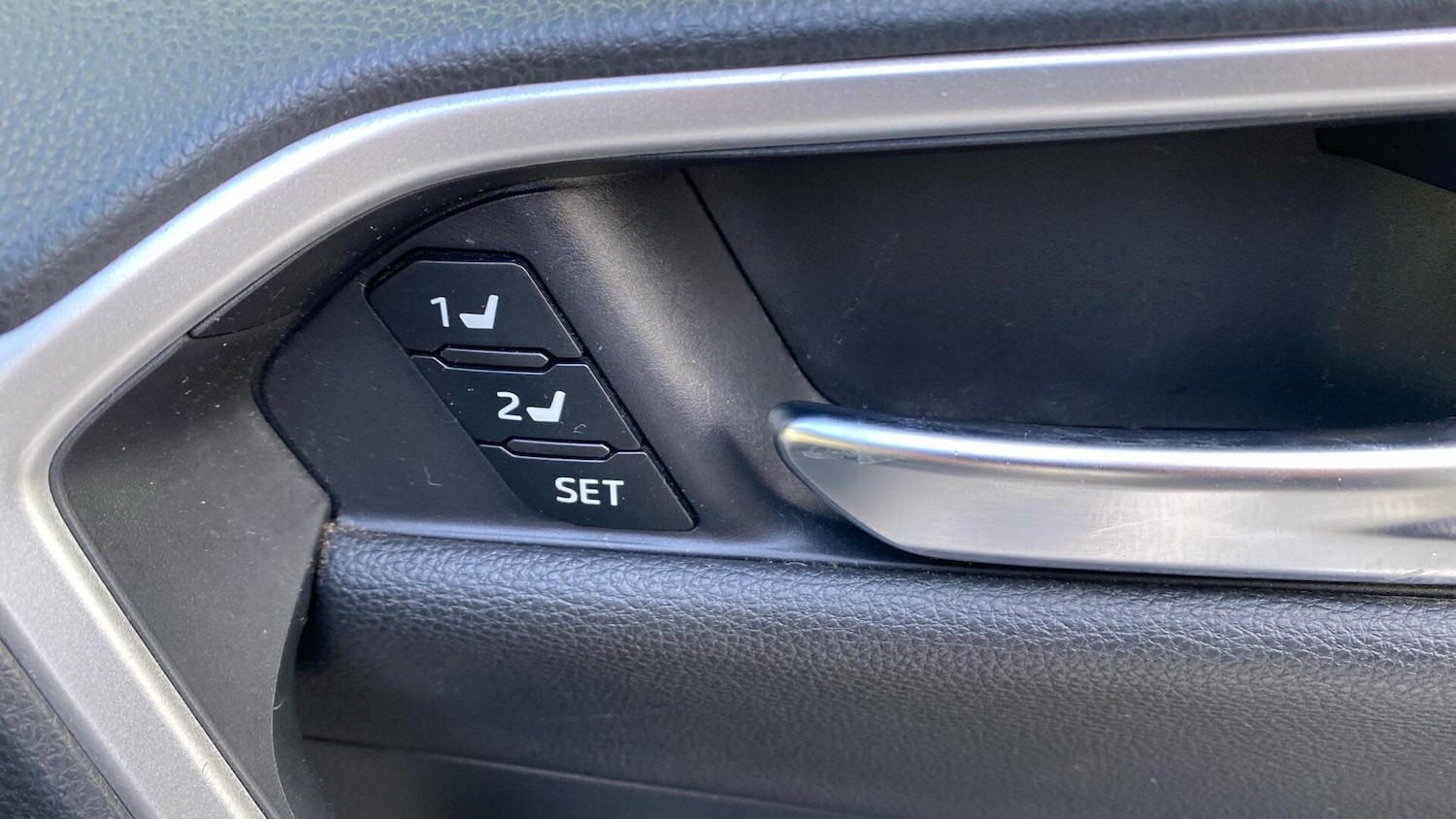 Used Toyota RAV4 2019 for sale - 77081526: Photo 39