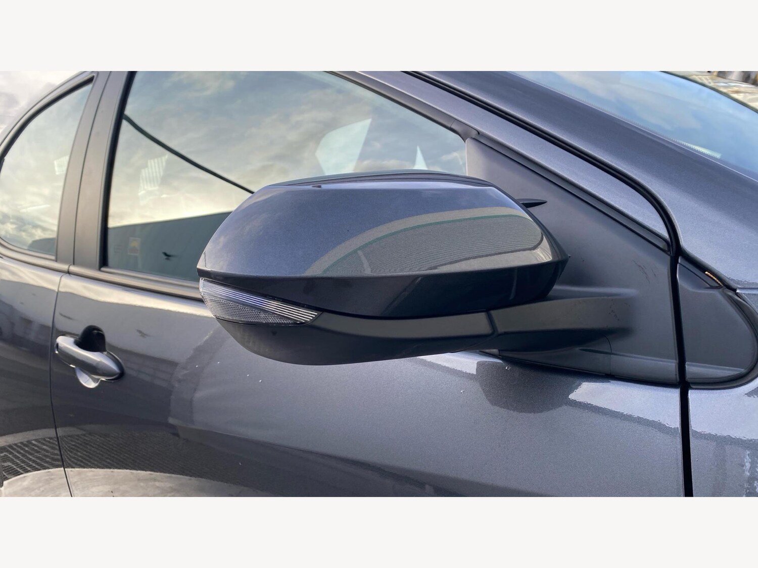 Used Toyota Yaris 2025 for sale - 77314564: Photo 31