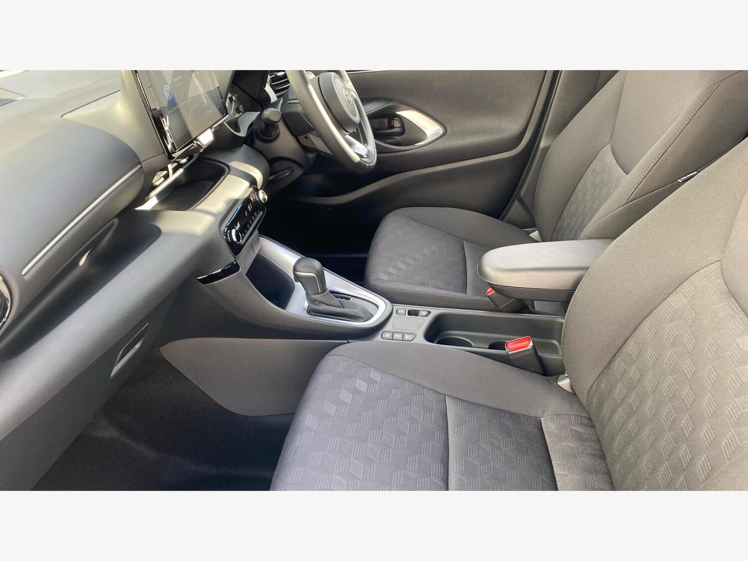 Used Toyota Yaris 2024 for sale - 76743093: Photo 12