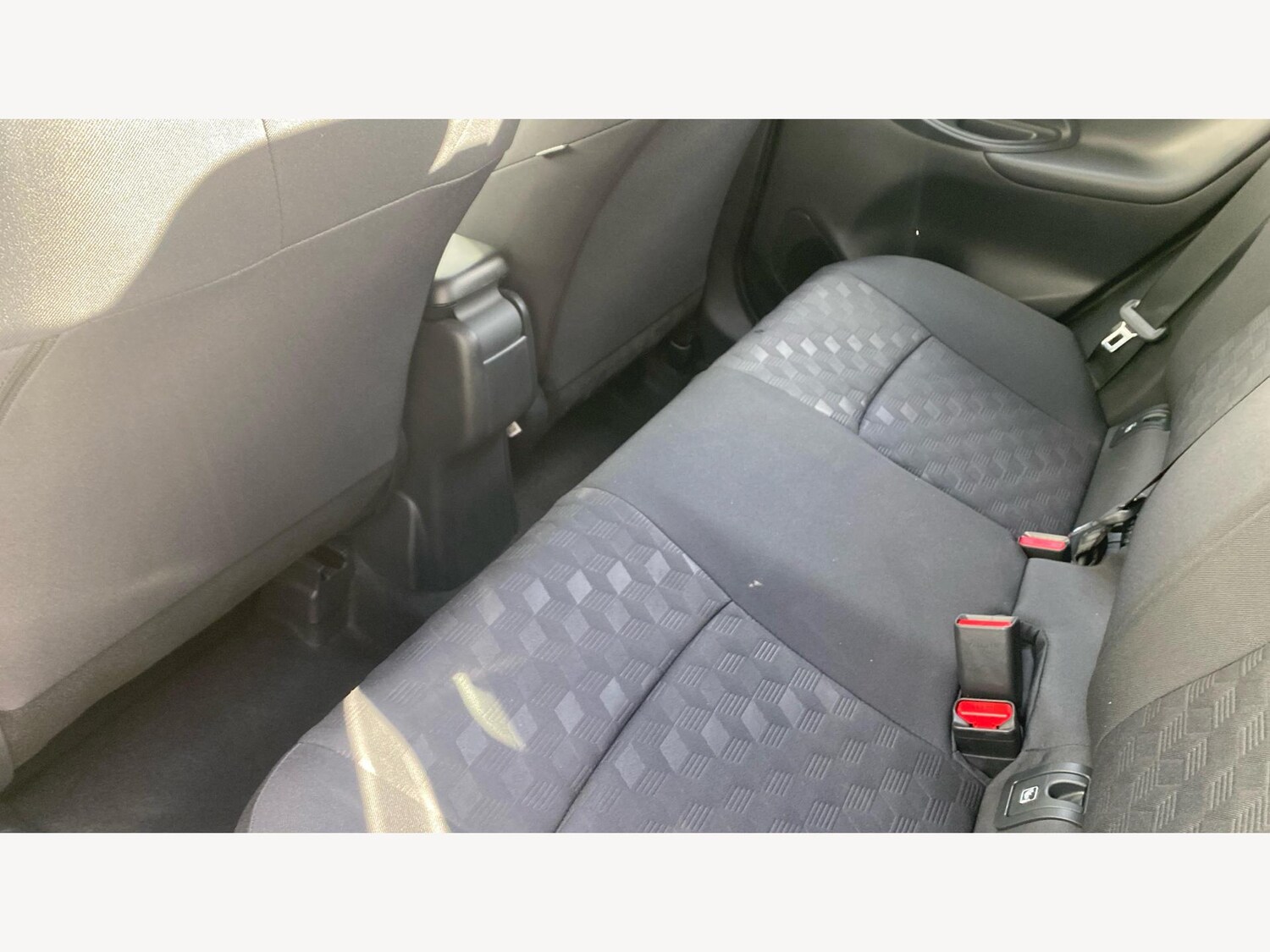 Used Toyota Yaris 2024 for sale - 76743093: Photo 15