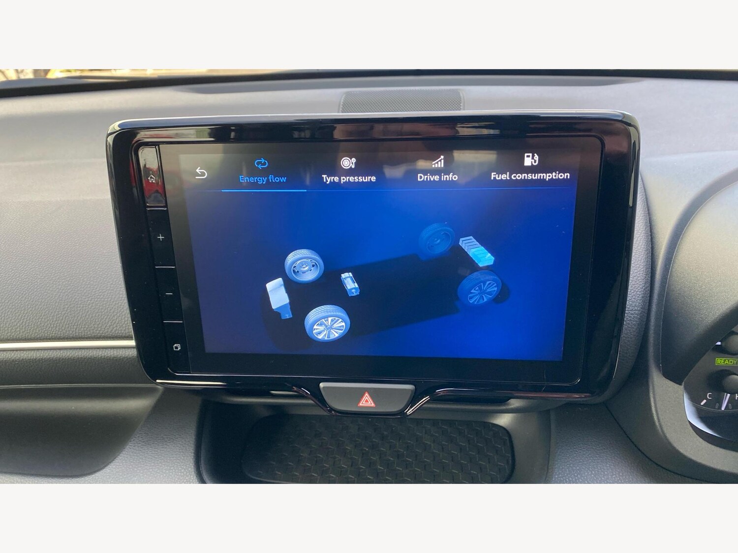 Used Toyota Yaris 2024 for sale - 76743093: Photo 25